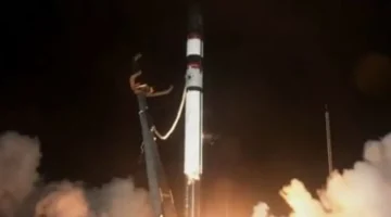 إطلاق ناجح.. روكيت لاب يرسل قمراً يابانياً بـ8 تقنيات إلى الفضاء